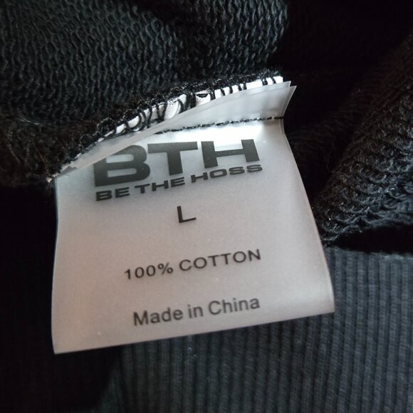 Be The HOSS Co Size Large (fits more like MEDIUM) Black Performance Hoodie NWT - Picture 3 of 4